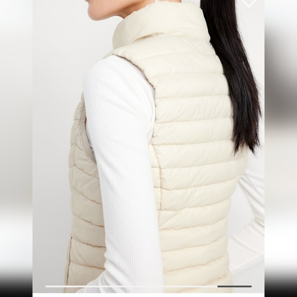 Narrow-Channel Puffer Vest - Picture 8 of 8